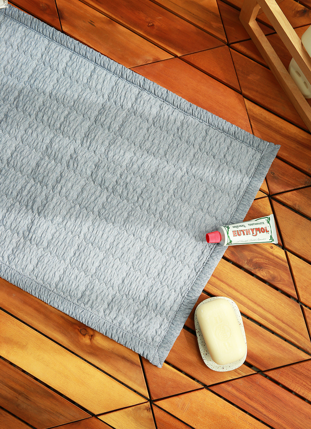 아망떼 ㅣ메탈릭 시어서커리플 발매트